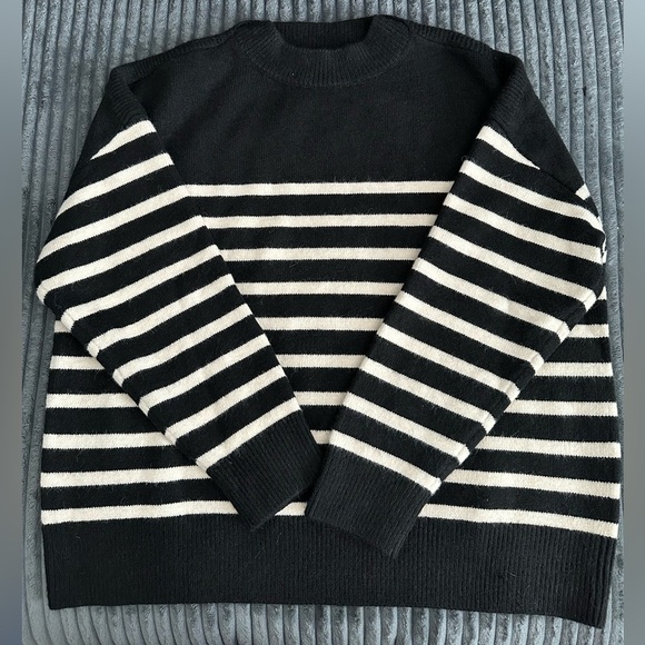 Zara Sweaters - Zara Women’s Black and White Striped Crewneck Sweater - Size S - EUC